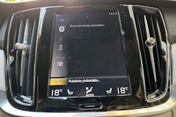 harmaa Volvo V60 2020 kuva 23.