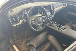 harmaa Volvo V60 2020 kuva 3.