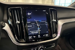 valkoinen Volvo V60 2020 kuva 20.