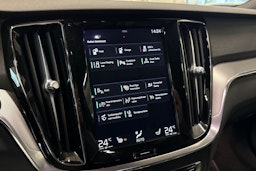 valkoinen Volvo V60 2020 kuva 21.