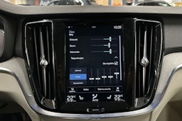 harmaa Volvo V60 2020 kuva 25.