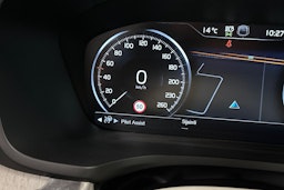 harmaa Volvo V60 2020 kuva 31.