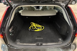 harmaa Volvo V60 2020 kuva 33.