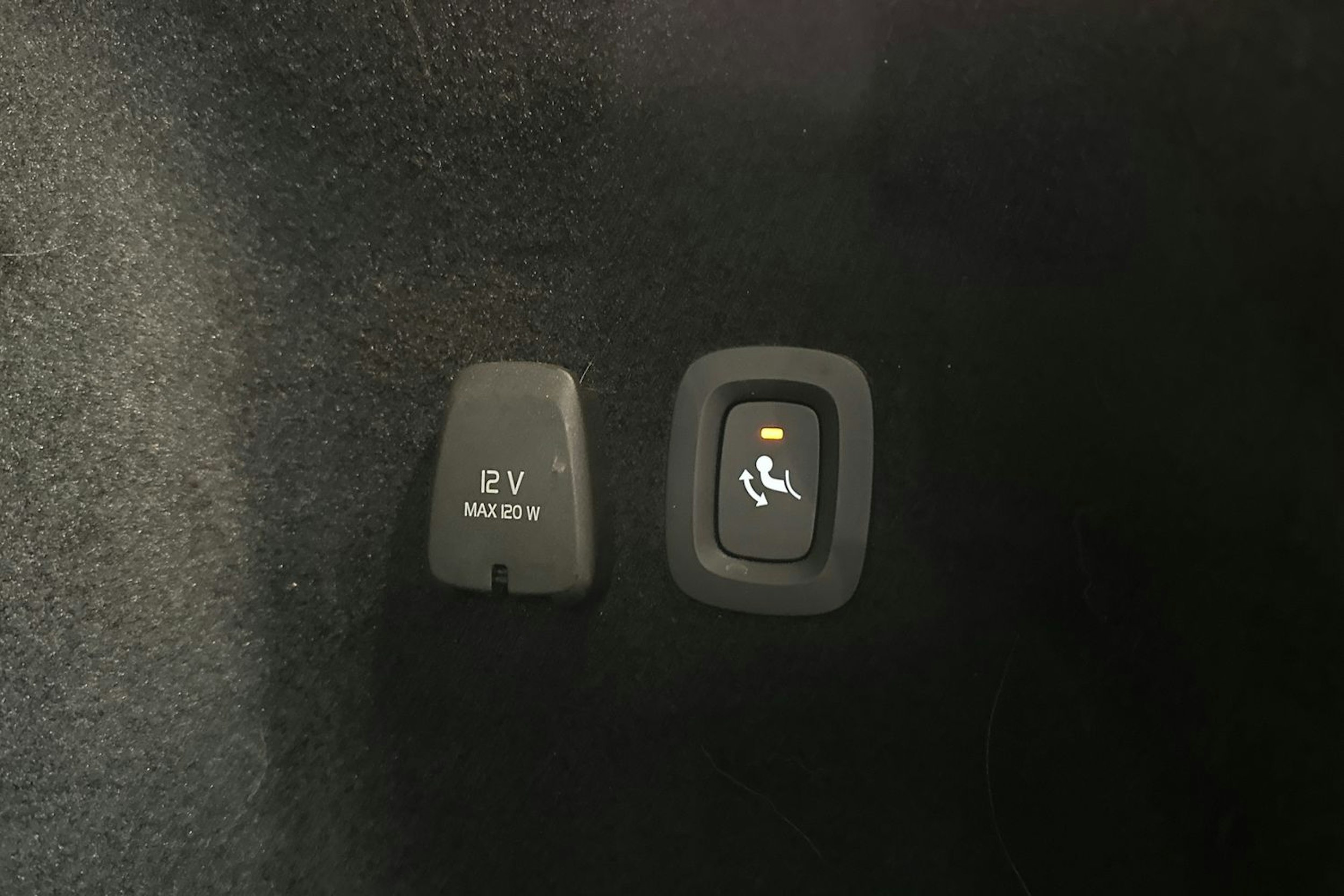 harmaa Volvo V60 2020 kuva 34.