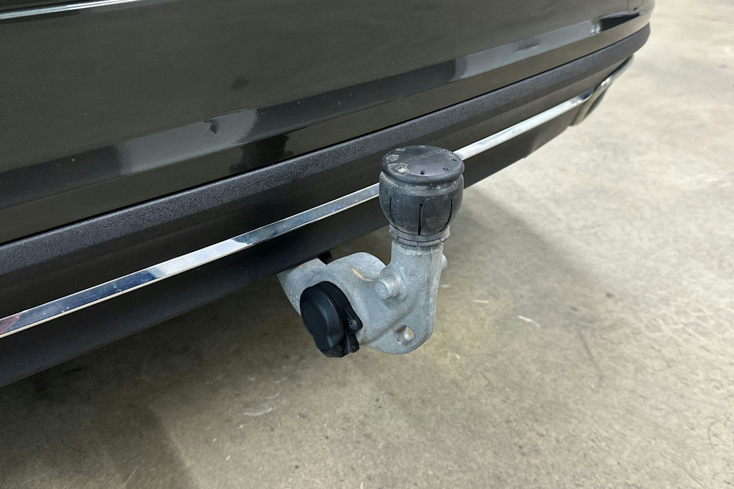 harmaa Volvo V60 2020 kuva 35.