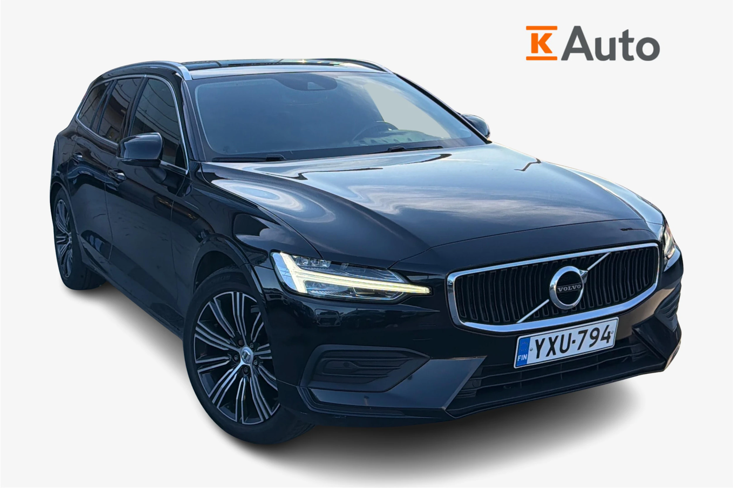 musta Volvo V60 2020 kuva 1.