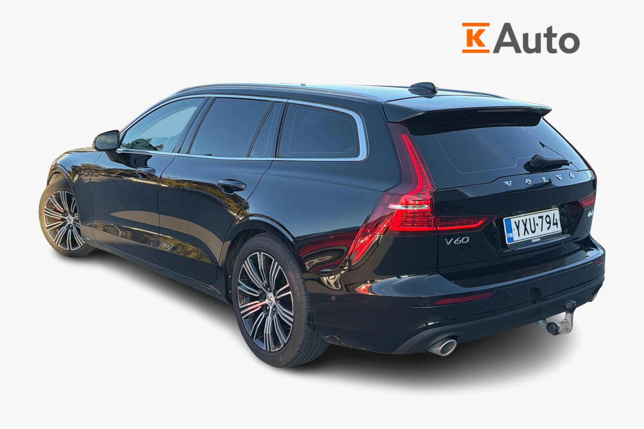 musta Volvo V60 2020 kuva 2.