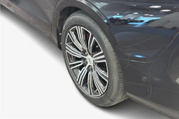 musta Volvo V60 2020 kuva 9.