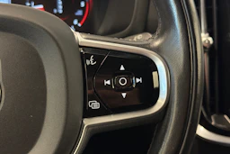 musta Volvo V60 2020 kuva 16.