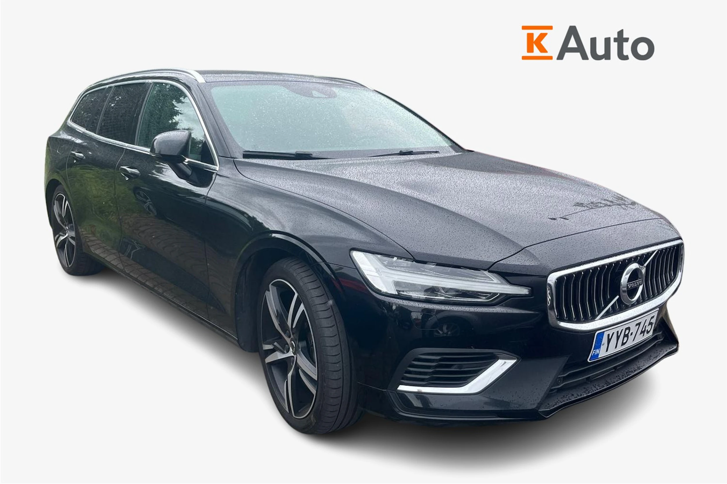 musta Volvo V60 2020 kuva 1.