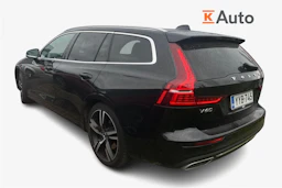 musta Volvo V60 2020 kuva 2.