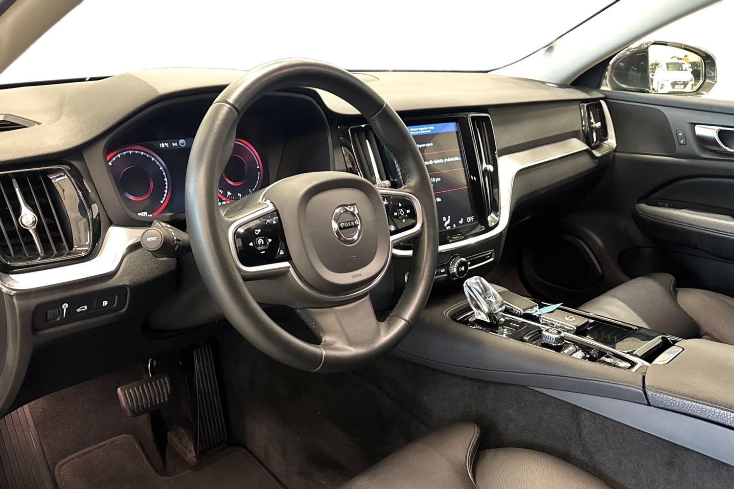 Volvo V60 2020, kuva 6/21
