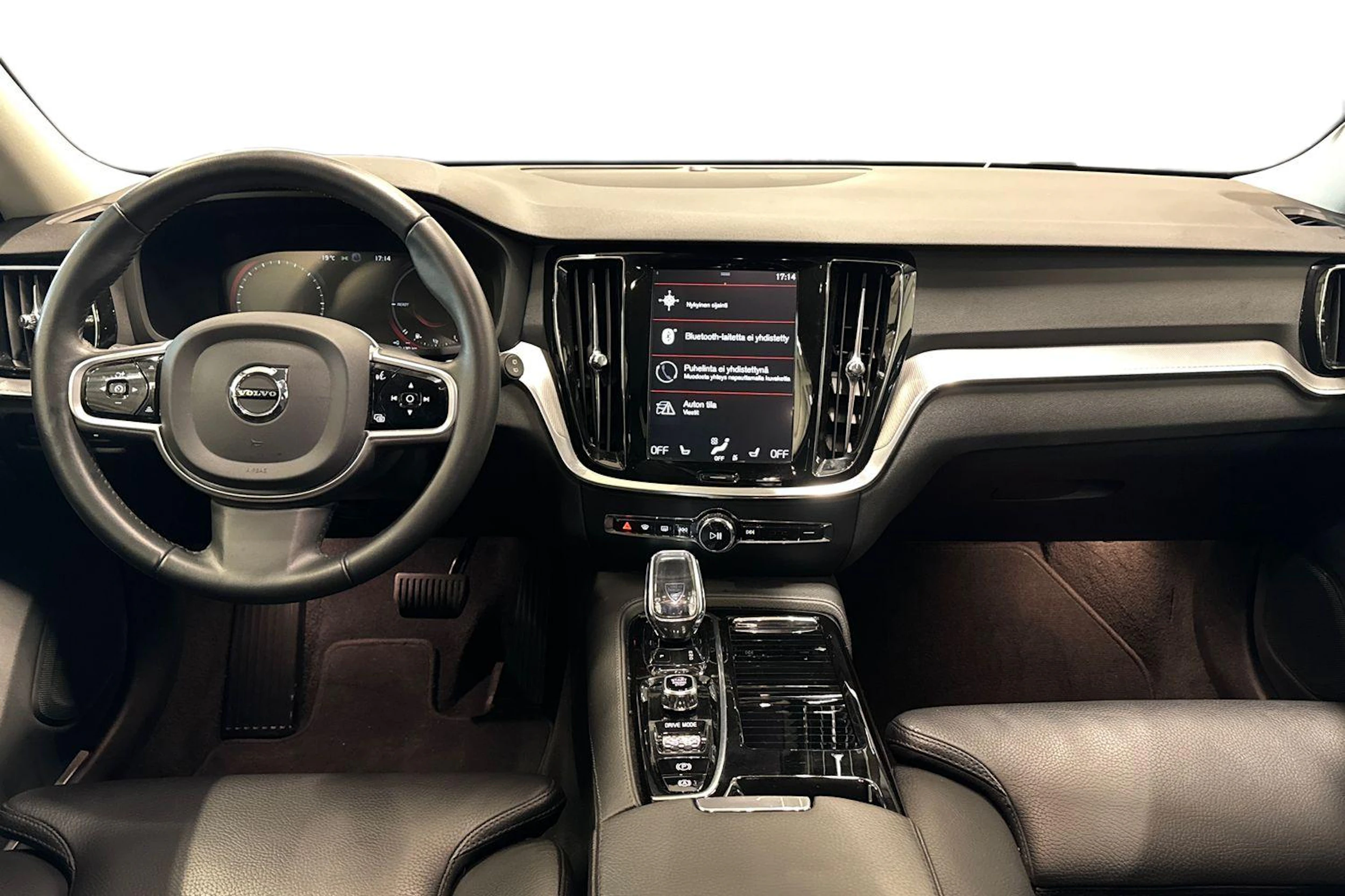 Harmaa Volvo V60 2020 kuva 7.
