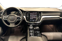Harmaa Volvo V60 2020 kuva 7.