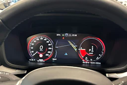 Harmaa Volvo V60 2020 kuva 15.