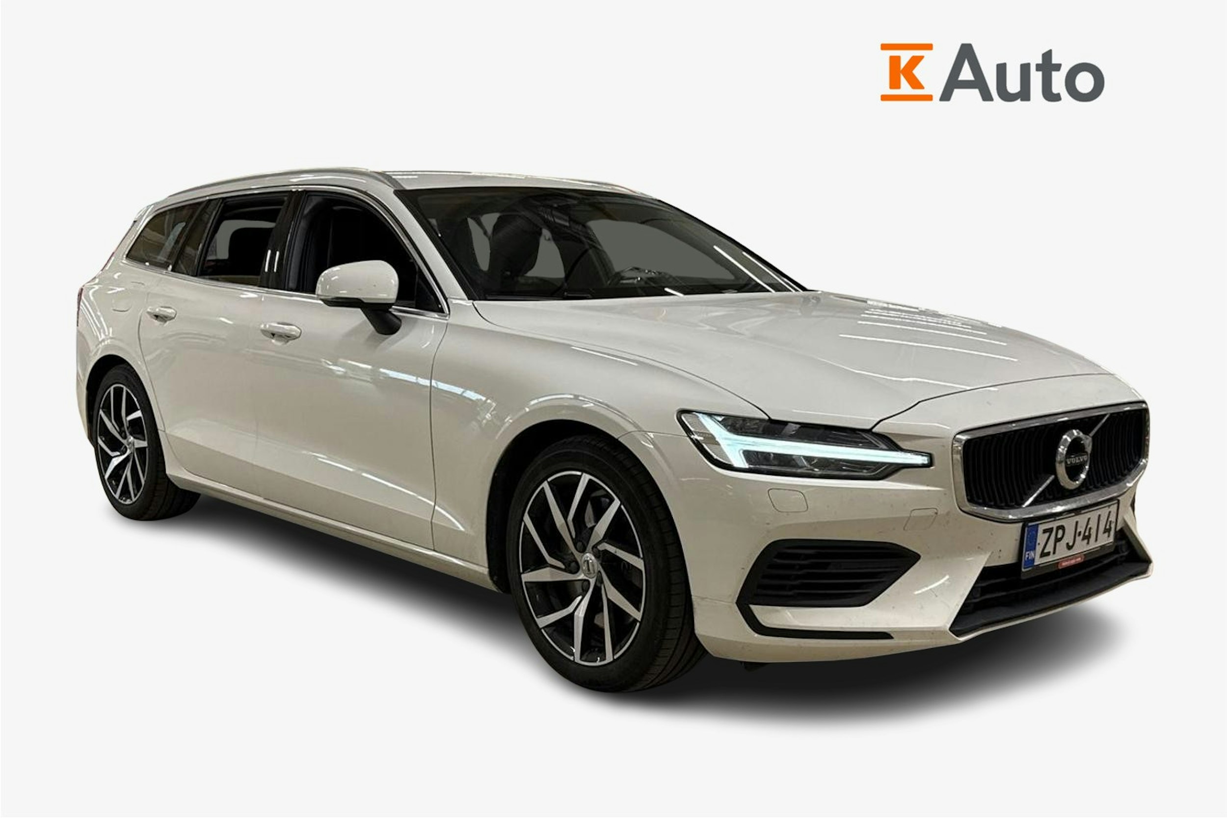 valkoinen Volvo V60 2020 kuva 1.
