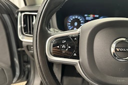 harmaa Volvo V60 2021 kuva 14.