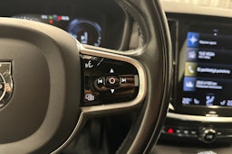 harmaa Volvo V60 2021 kuva 15.