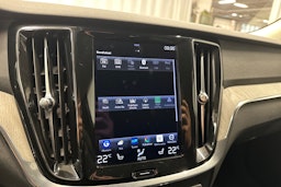 harmaa Volvo V60 2021 kuva 22.