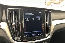 harmaa Volvo V60 2021 kuva 23.