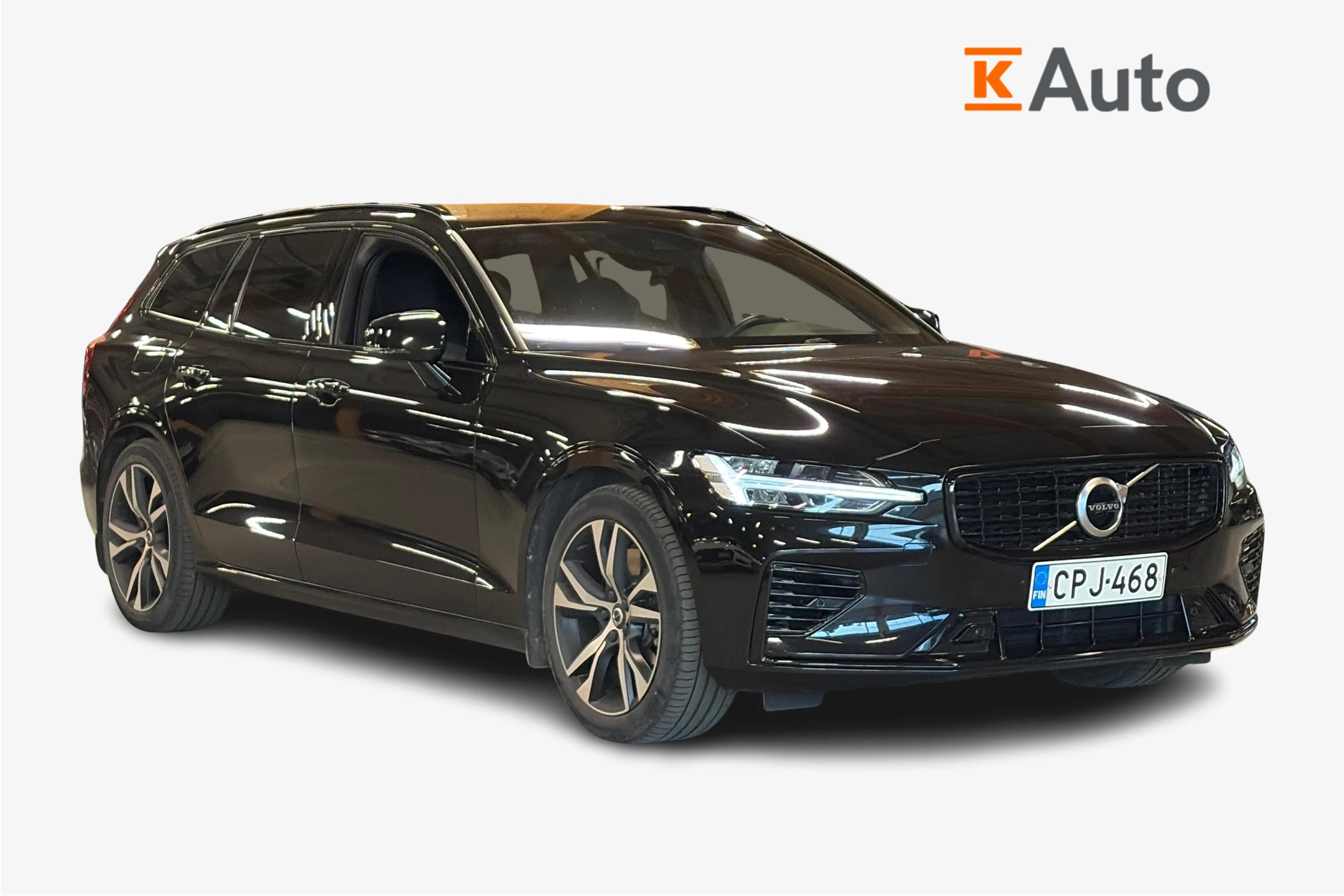 musta Volvo V60 2021 kuva 1.
