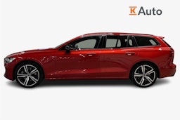 punainen Volvo V60 2022 kuva 6.