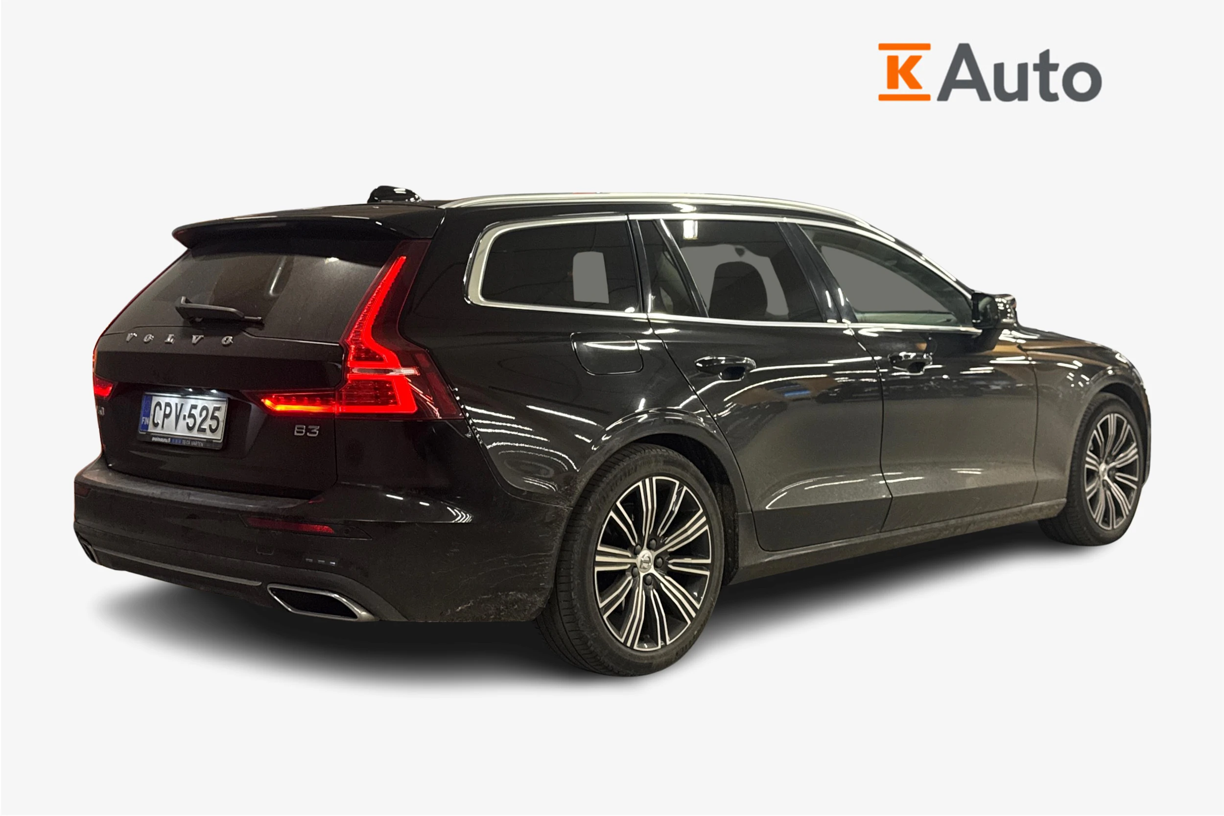 musta Volvo V60 2022 kuva 2.