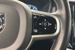 met. valkoinen Volvo V60 2021 kuva 20.