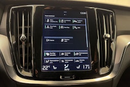 met. valkoinen Volvo V60 2021 kuva 21.