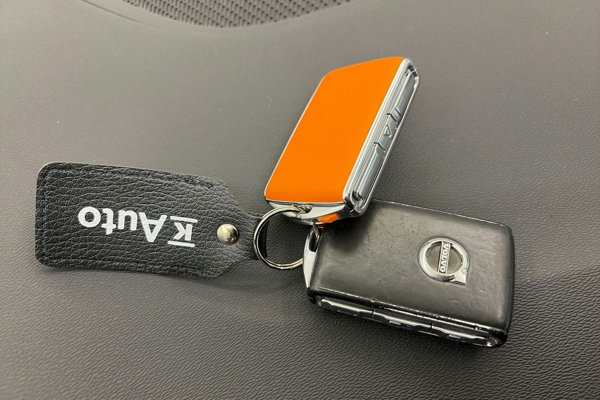 met. valkoinen Volvo V60 2021 kuva 29.