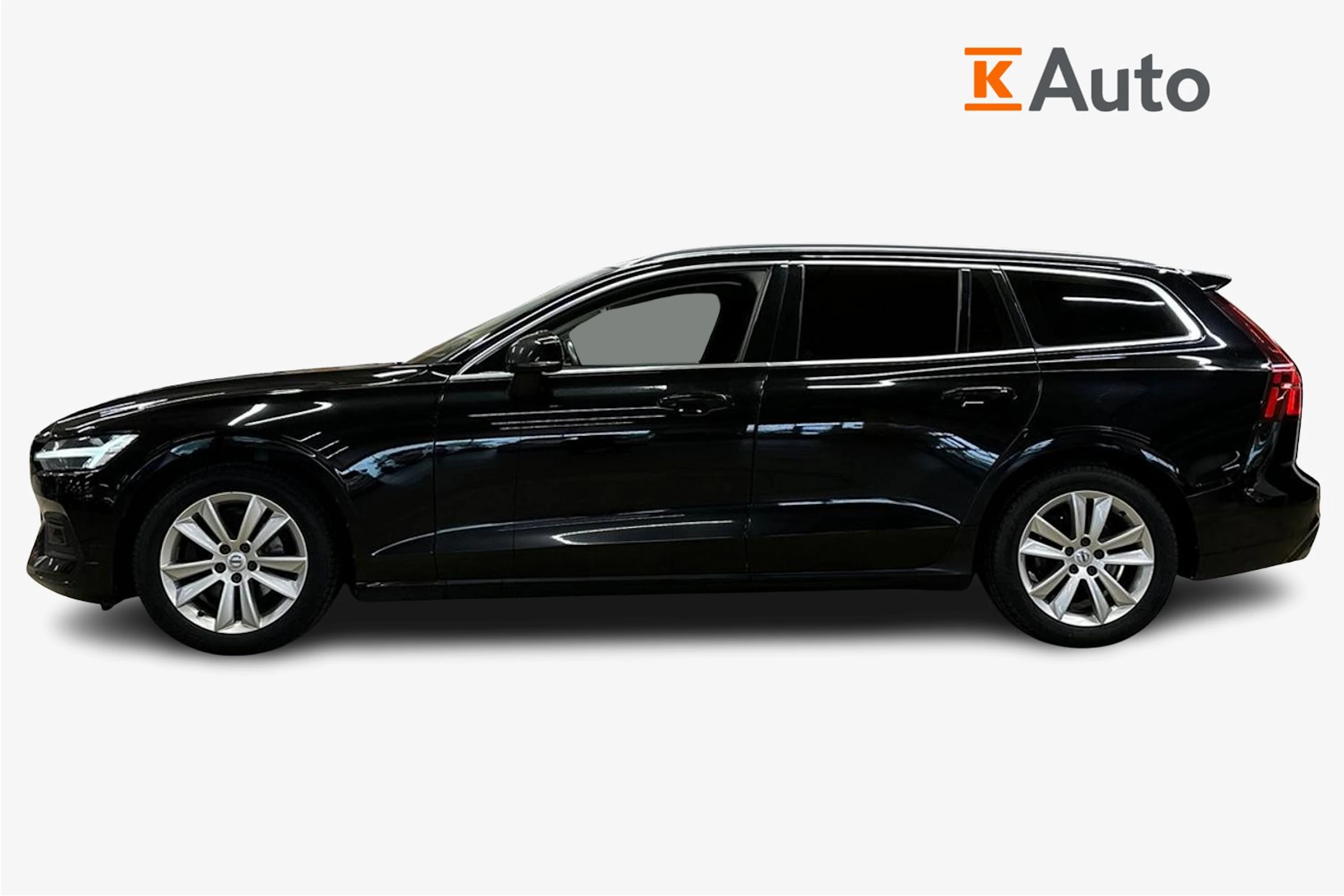 met. musta Volvo V60 2021 kuva 5.
