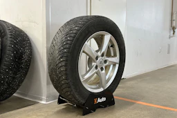 met. musta Volvo V60 2021 kuva 10.