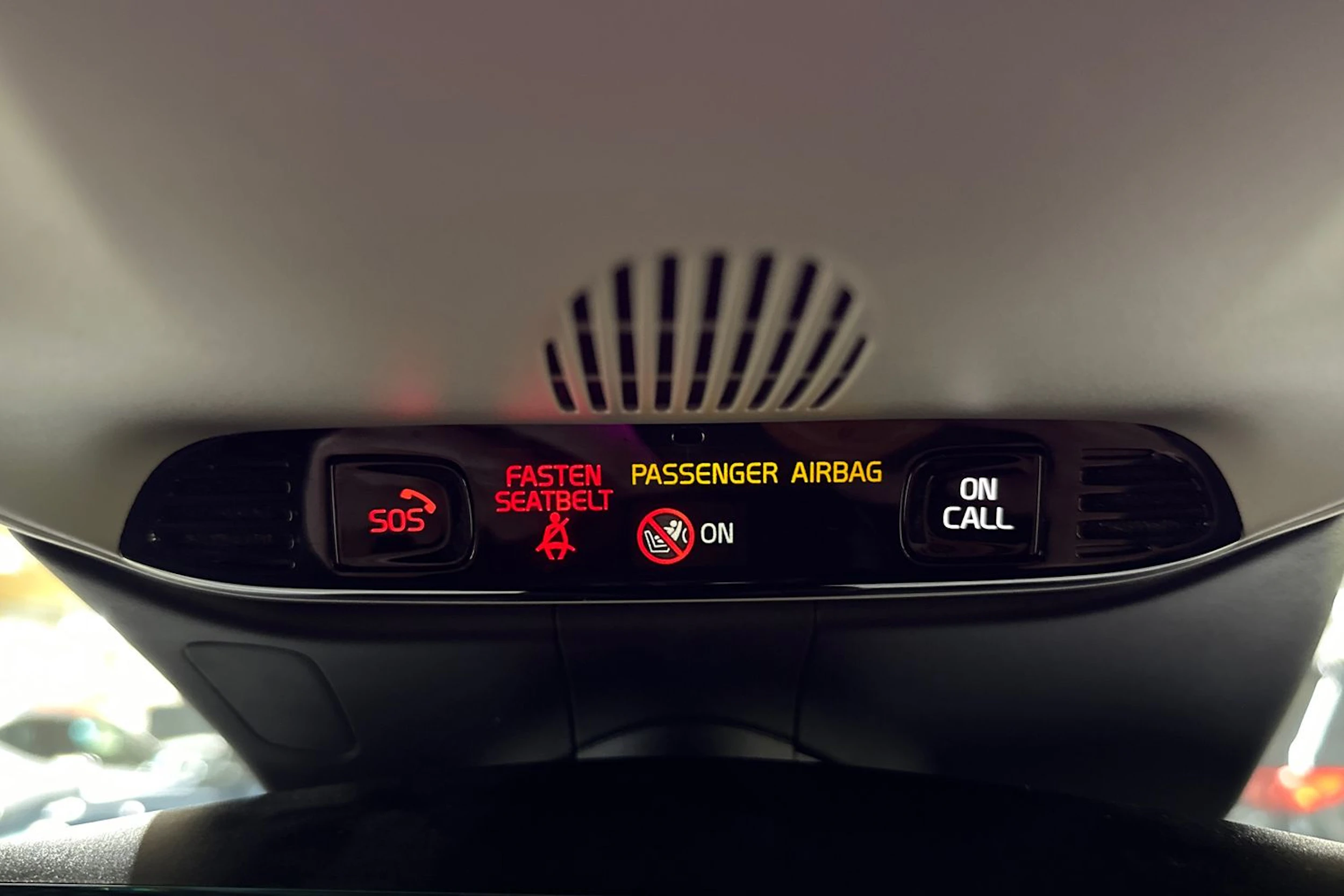 met. musta Volvo V60 2021 kuva 17.