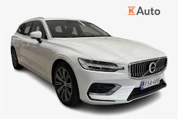 valkoinen Volvo V60 2021 kuva 1.