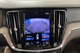 musta Volvo V60 2021 kuva 21.