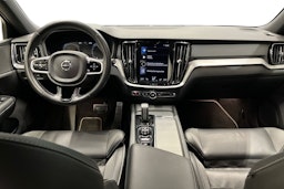 harmaa Volvo V60 2021 kuva 9.