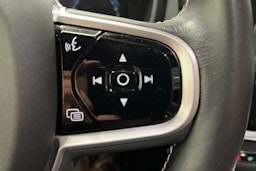 harmaa Volvo V60 2021 kuva 17.