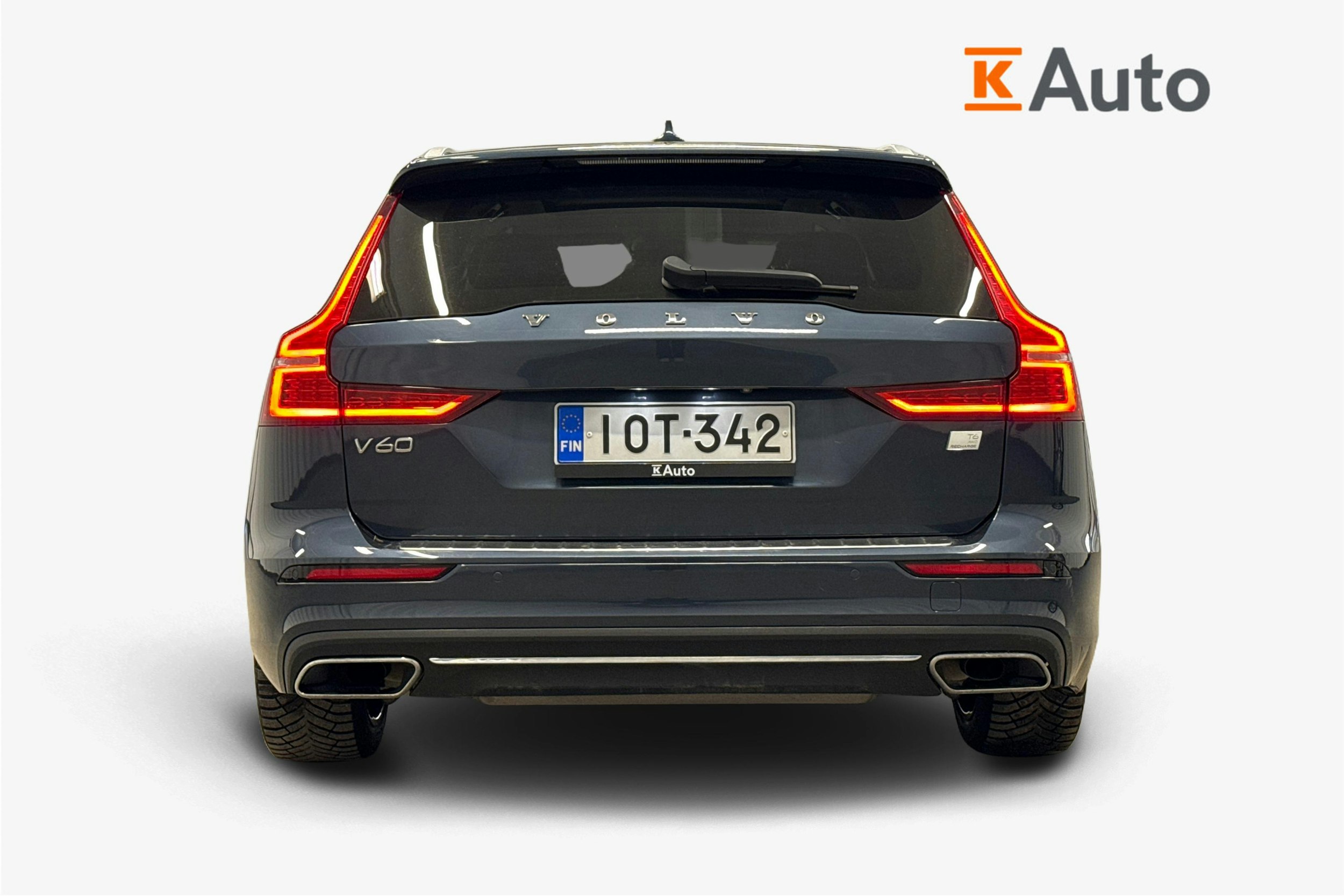 sininen Volvo V60 2021 kuva 3.