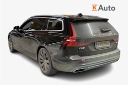 musta Volvo V60 2021 kuva 2.