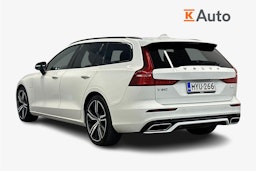 valkoinen Volvo V60 2021 kuva 2.