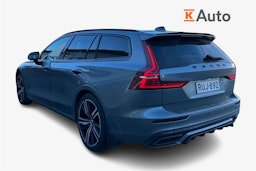 Harmaa Volvo V60 2021 kuva 2.