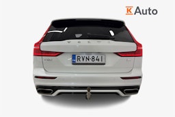 valkoinen Volvo V60 2021 kuva 3.