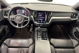 valkoinen Volvo V60 2021 kuva 9.