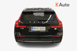 musta Volvo V60 2021 kuva 4.