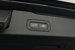 musta Volvo V60 2021 kuva 16.