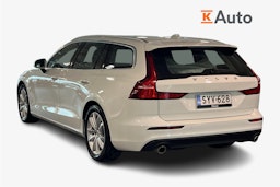 valkoinen Volvo V60 2021 kuva 2.