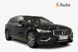 musta Volvo V60 2021 kuva 1.