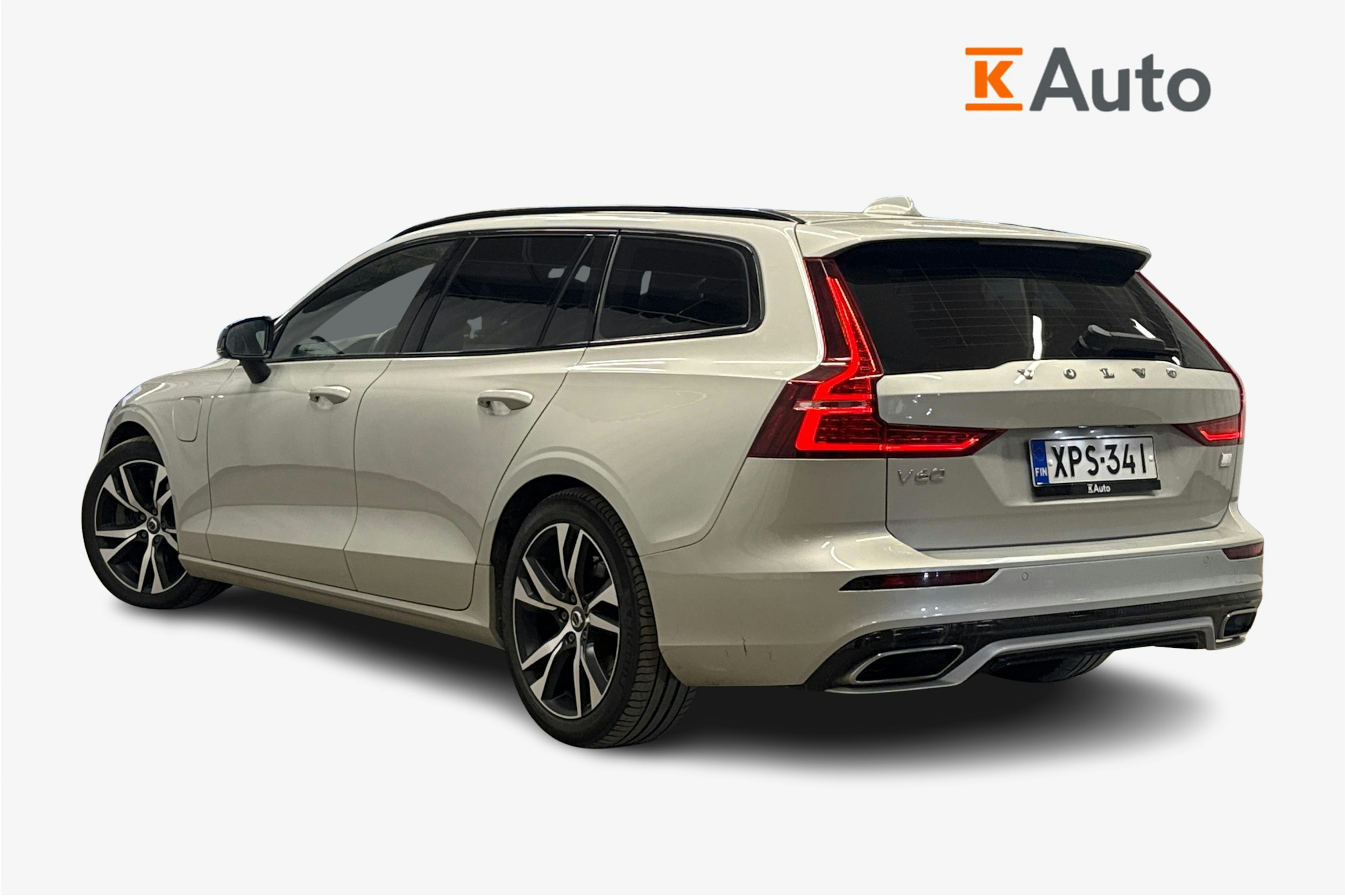 harmaa Volvo V60 2021 kuva 2.