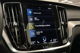 harmaa Volvo V60 2022 kuva 27.