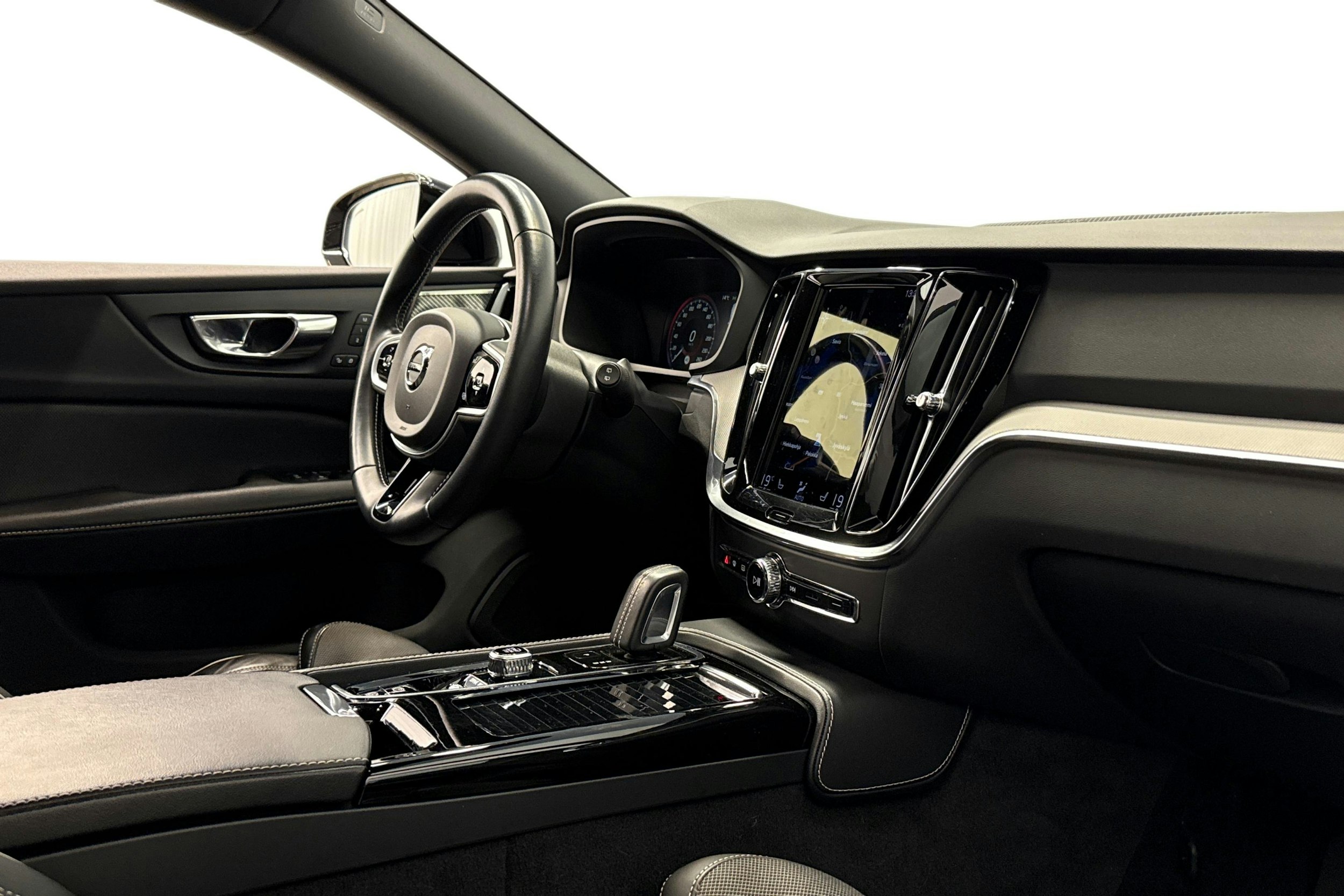 harmaa Volvo V60 2021 kuva 10.